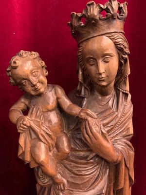 St.Mary With Child  style Gothic - style en Carved Wood, Southern Germany 20th Century