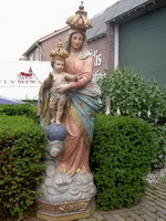 St. Mary With Child style Gothic - style en plaster polychrome, France 19th century ( anno 1880 )