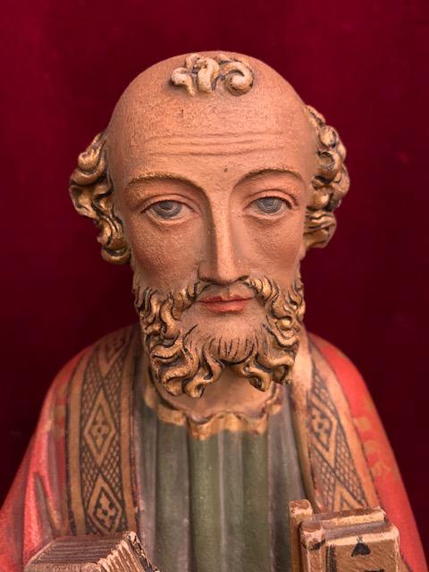 1 Gothic - style St. Peter Sculpture
