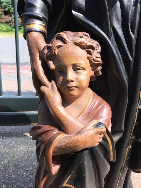 1 Gothic - style St. Vincentius Statue