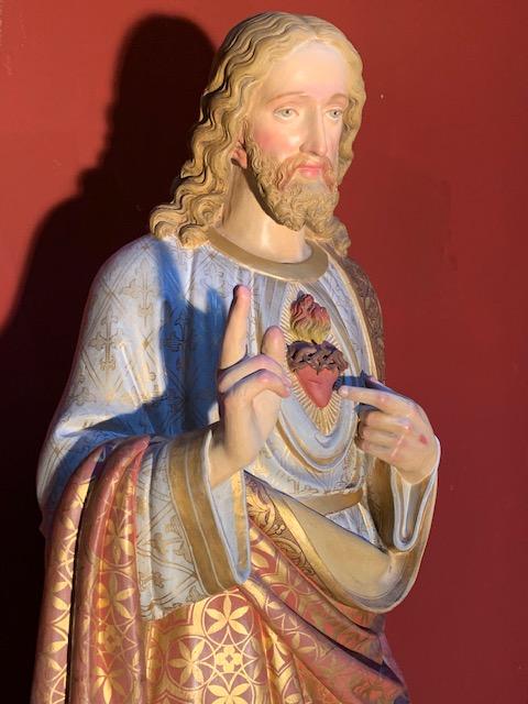 1 Gothic - style Statue Sacred Heart