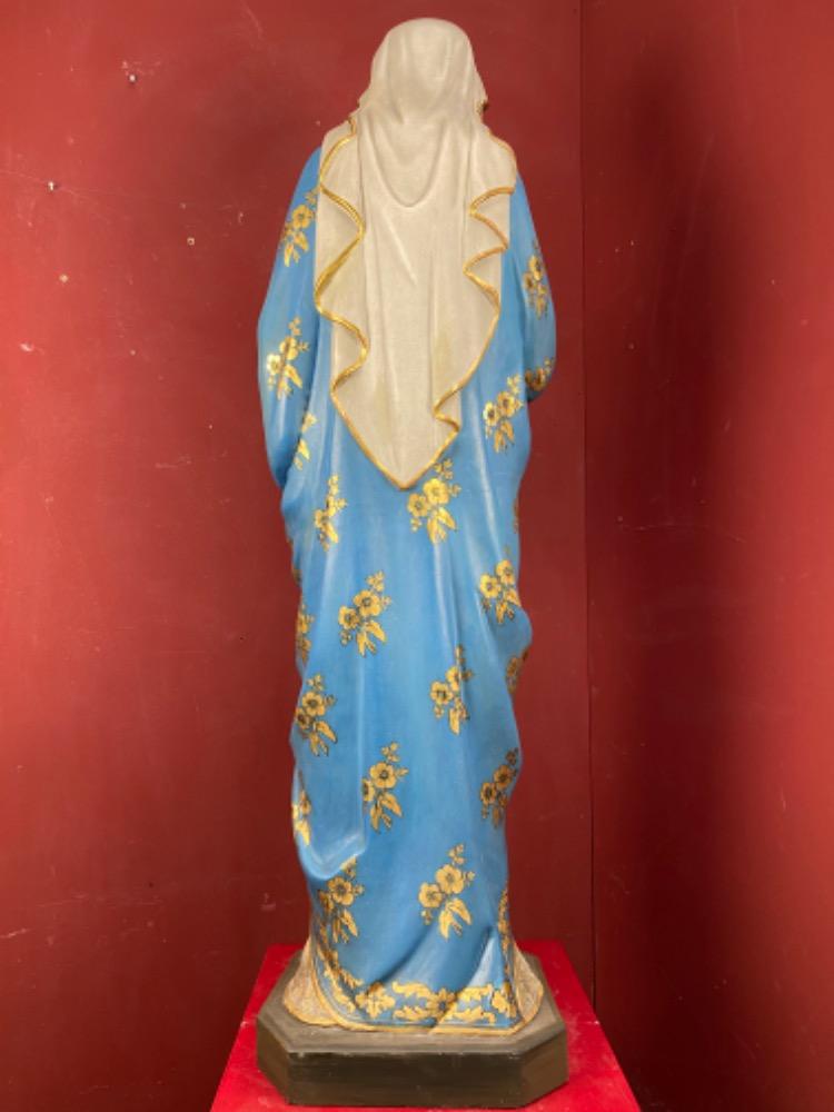 1 Gothic - style Statue St. Mary