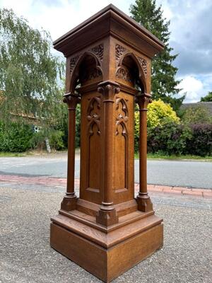 Statue Stand style Gothic - Style en Oak wood, Belgium  19 th century ( Anno 1885 )