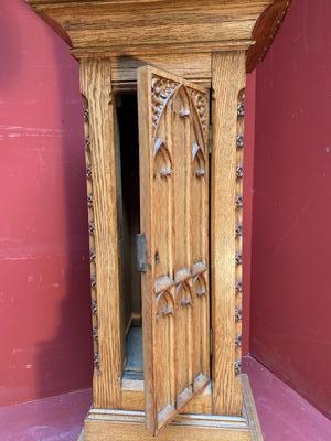 Statue Stand style Gothic - Style en Oak Wood, Belgium 19th century