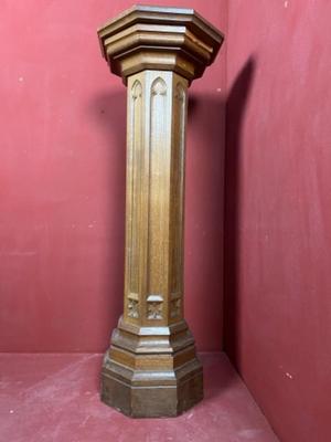 Statue Stand style Gothic - style en Oak Wood, Belgium 19th century ( anno 1890 )