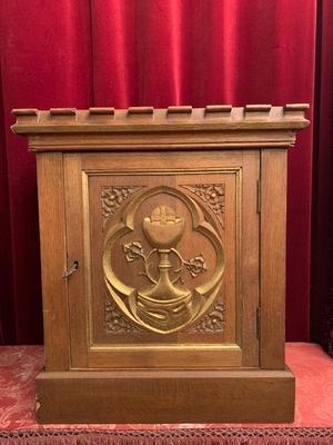 Tabernacle style Gothic - style en Oak wood, Belgium 19th century