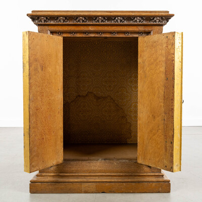 1 Gothic - Style Tabernacle