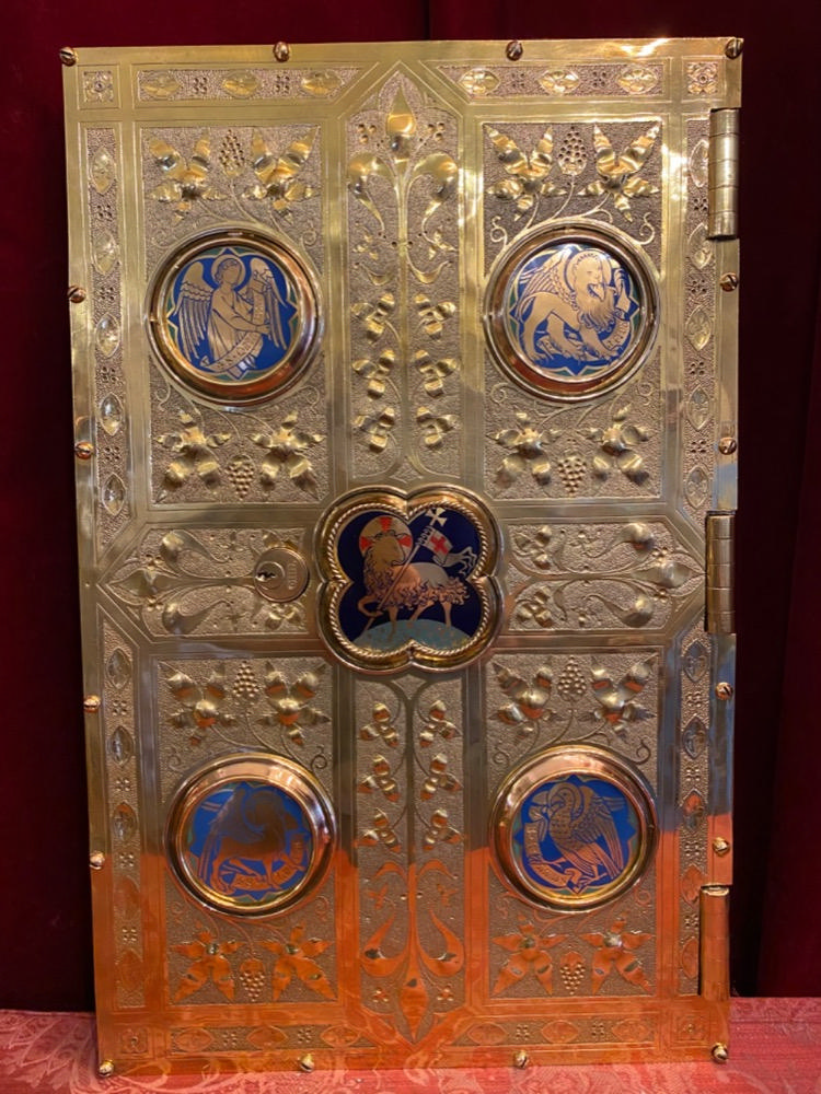 1 Gothic - style Tabernacle - Door