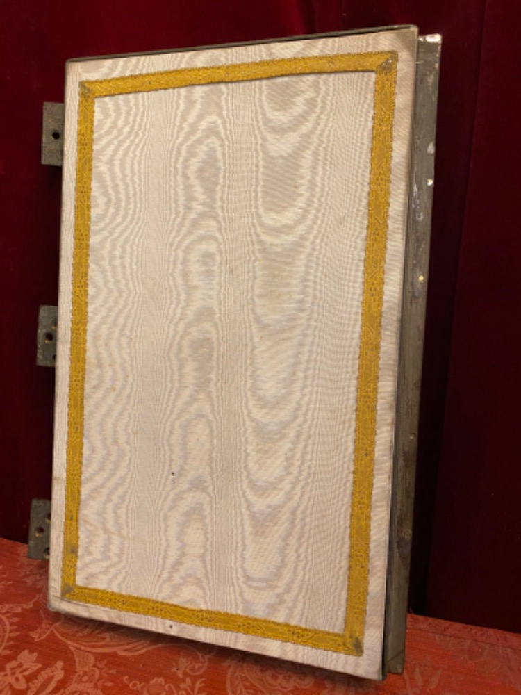 1 Gothic - style Tabernacle - Door
