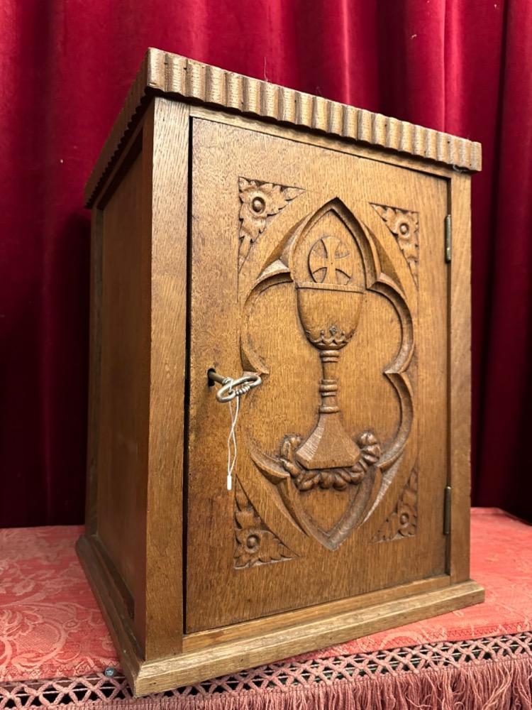 1 Gothic - Style Tabernacle With Original Key