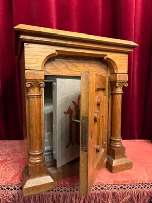 Tabernacle With Original Keys. 2 Doors ! style Gothic - Style en Oak wood / Steel Safe, Belgium  19 th century ( Anno 1885 )