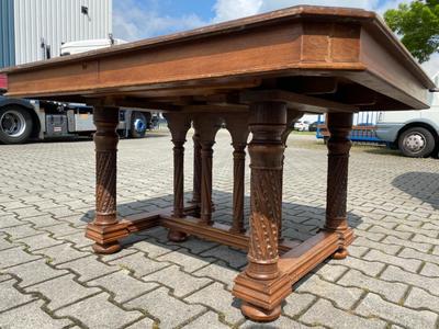 Table style Gothic - style en Oak wood, France 19 th century