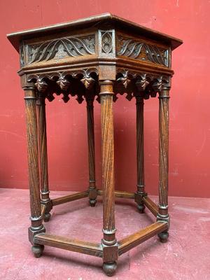 Table style Gothic - Style en Oak Wood, France 19th century ( anno 1875 )