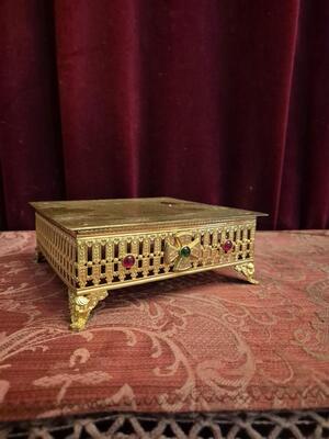 1 Gothic - Style Tabor