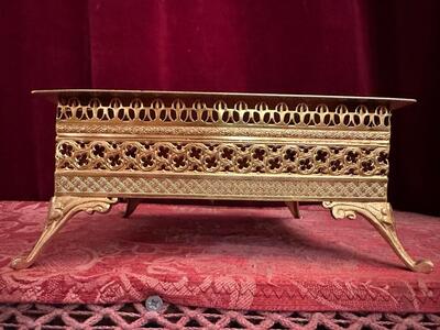 1 Gothic - Style Tabor.