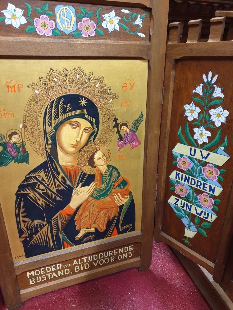 1 Gothic - Style Triptych