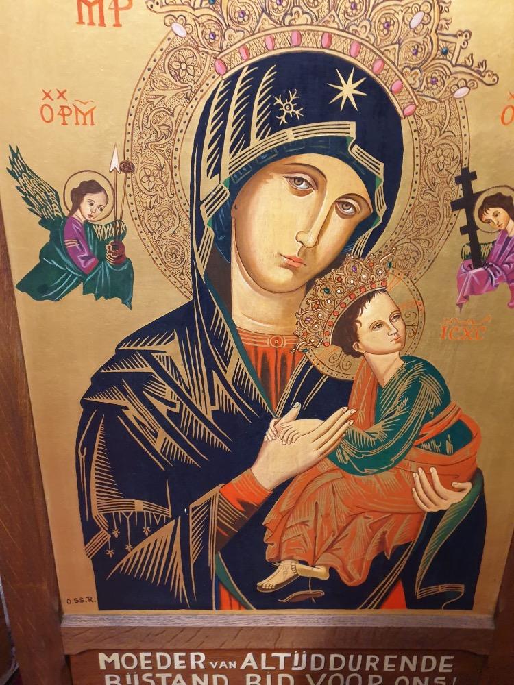 1 Gothic - Style Triptych