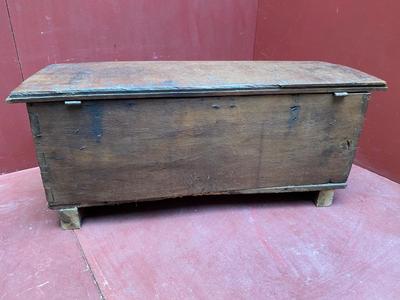 Trunk style Gothic - Style en Hand - Carved Wood Oak, Belgium 19 th century ( Anno 1840 )