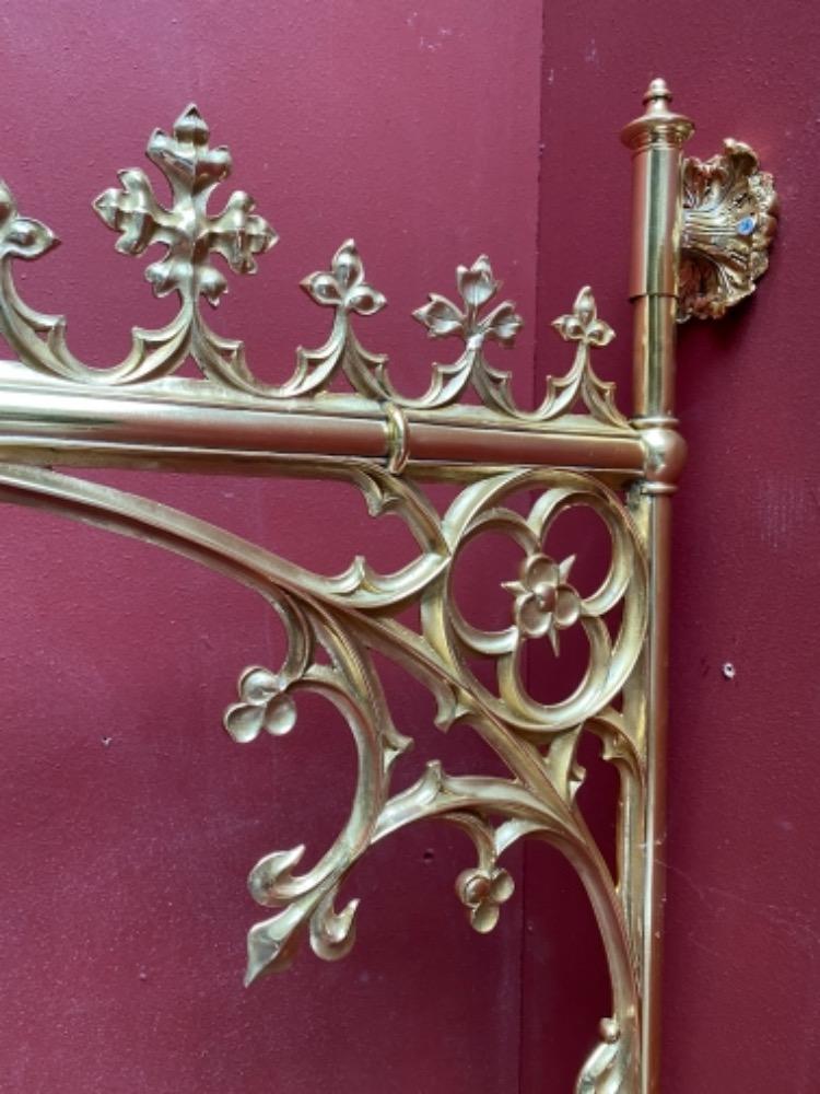 1 Gothic - Style Wall Bracket