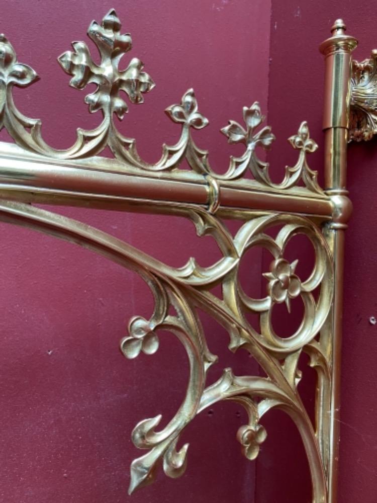 1 Gothic - Style Wall Bracket