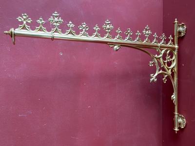 Wall Bracket style Gothic - Style en Bronze / Polished and Varnished, France 19 th century ( Anno 1875 )