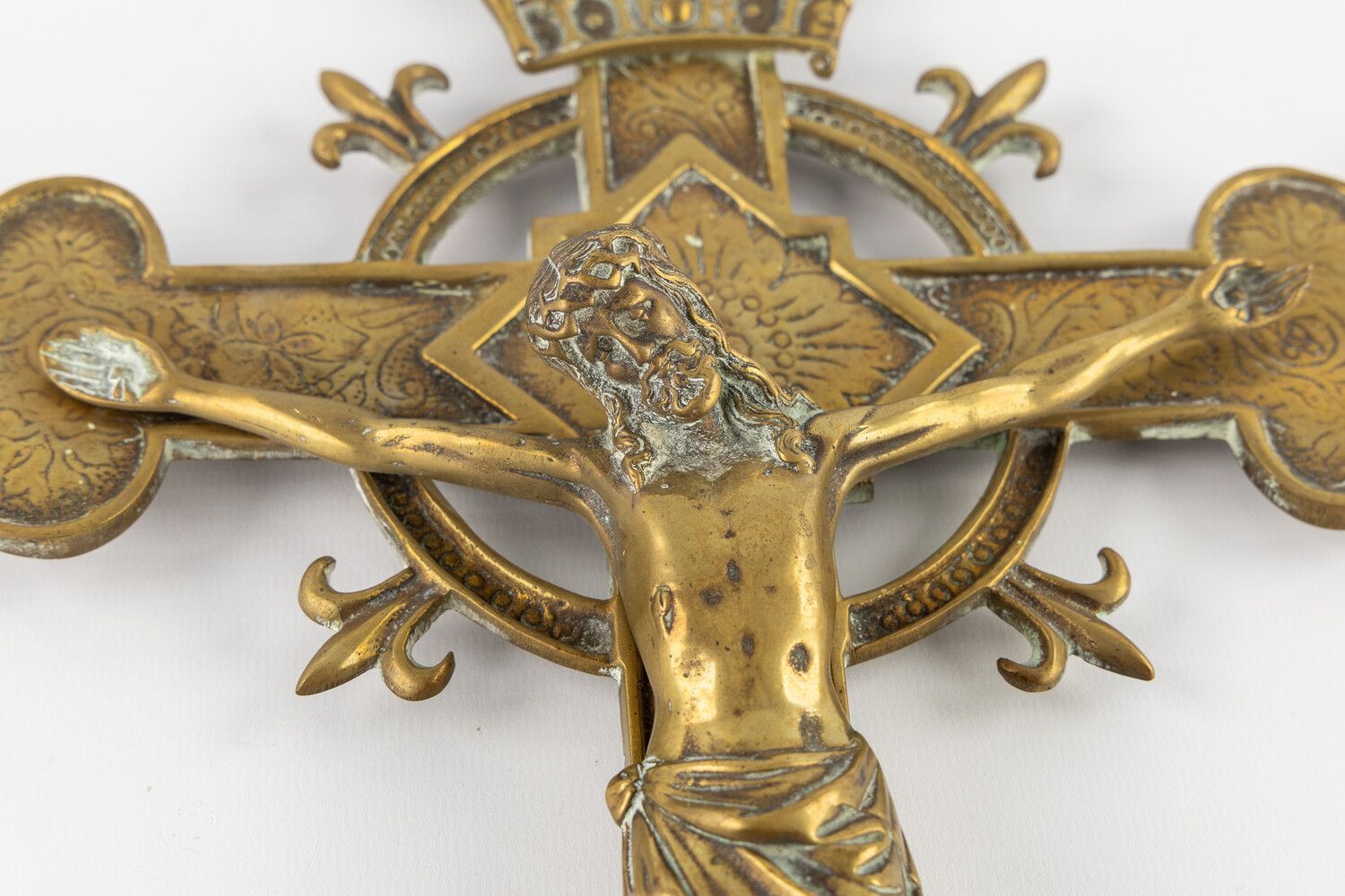 1 Gothic - Style Wall - Cross