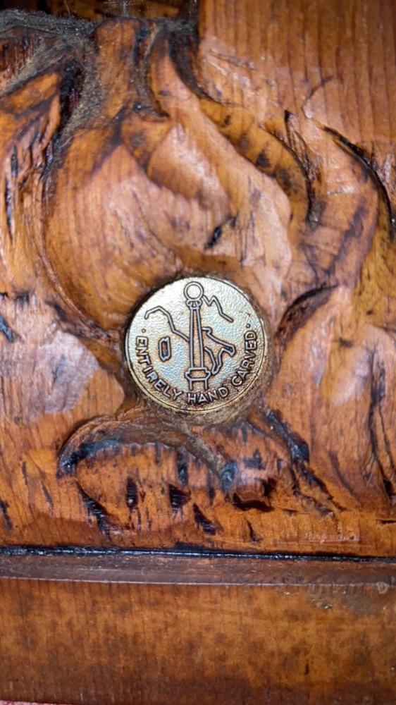 1 Gothic - style Wood Carved Statue Of Saint Elizabeth Giving A Coin With Her Right Hand To The Left Hand Of Beggar As Charity Gesture