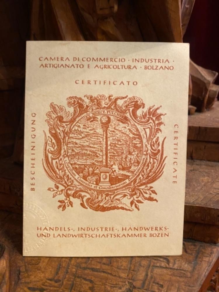 1 Gothic - style Wood Carved Statue Of Saint Elizabeth Giving A Coin With Her Right Hand To The Left Hand Of Beggar As Charity Gesture