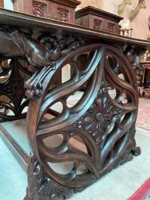 Gothic Table  en Oak wood, Belgium 19 th century