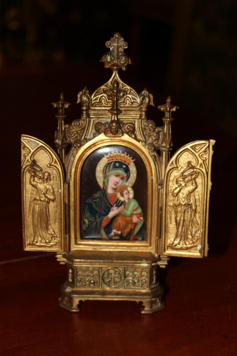 1 Gothic Tryptich With Painting Of St. Mary With Child On Porcelain