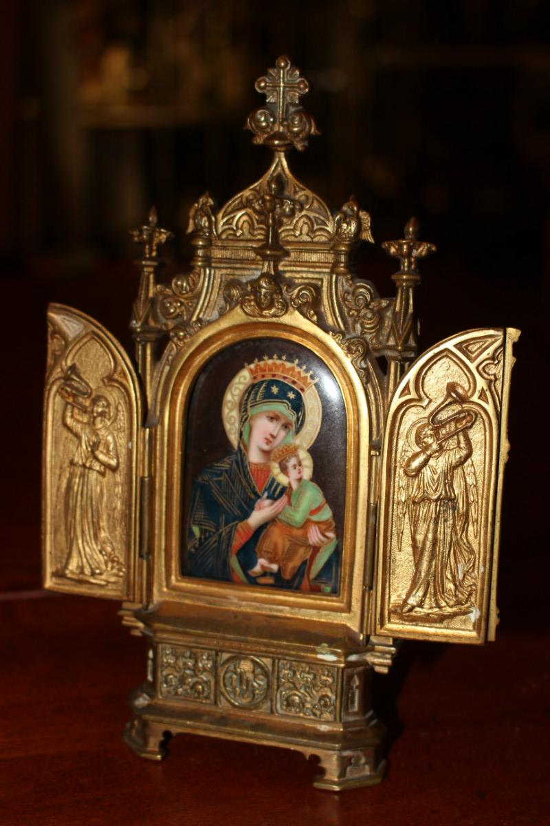 1 Gothic Tryptich With Painting Of St. Mary With Child On Porcelain
