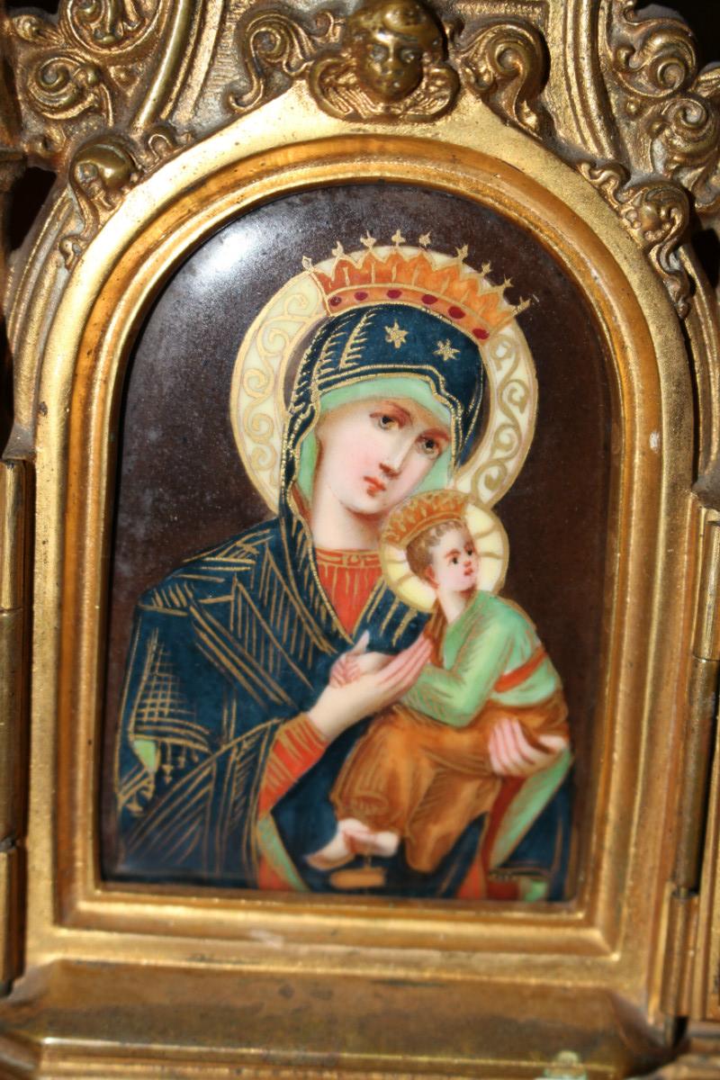 1 Gothic Tryptich With Painting Of St. Mary With Child On Porcelain