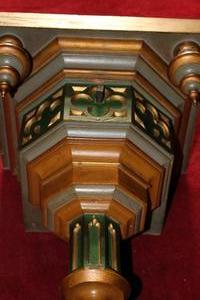 Wall Pedestal style gothic en wood polychrome, Dutch 19th century