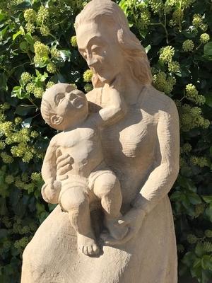 Hand-Carved Sandstone Statue  en hand-carved sandstone, Dutch 20th century