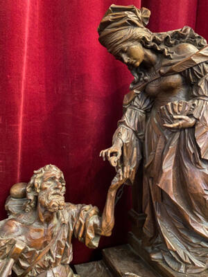 High Quality Fully Hand-Carved Imagination “St. Elizabeth Gives The Beggar Alms”  en Wood, Bolzano – Italy 19th century