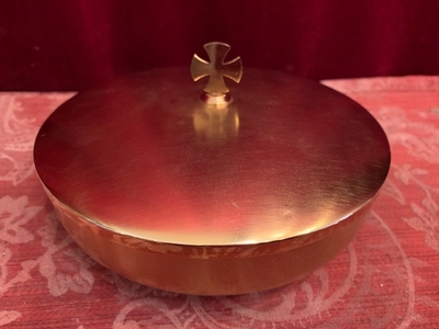 Host - Bowl en Brass / Gilt / Inside Gold, Belgium 20th century