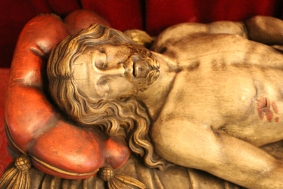 Imagination “Burial Of Jesus”,   Fully Hand-Carved Wood, Fully Preserved. en hand-carved wood polychrome, Belgium 19th century (1850)