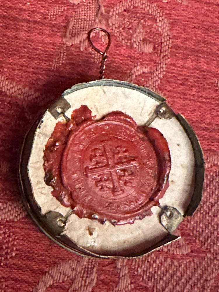 1  Important Multi Reliquary Relics:Ex Cryptha, Ex Sepulcre Bmv. Ex Sepulcre Dnjc. Ex Domo St. Joseph. Ex Habitu St. Franc Of Ass. St. Joannes Baptist