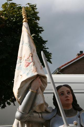 1  Jeanne D Arc Statue Height 300 Cm !