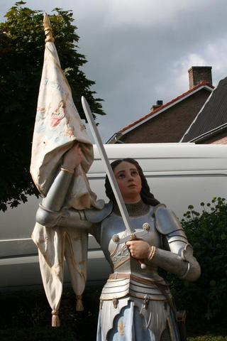 1  Jeanne D Arc Statue Height 300 Cm !