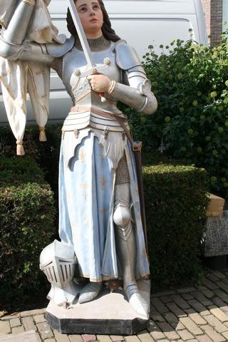 1  Jeanne D Arc Statue Height 300 Cm !