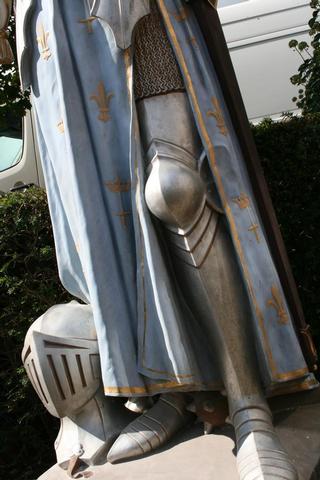 1  Jeanne D Arc Statue Height 300 Cm !