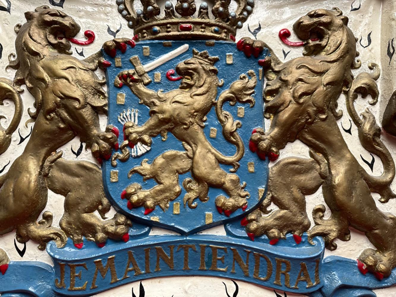 1  Large Coat Of Arms