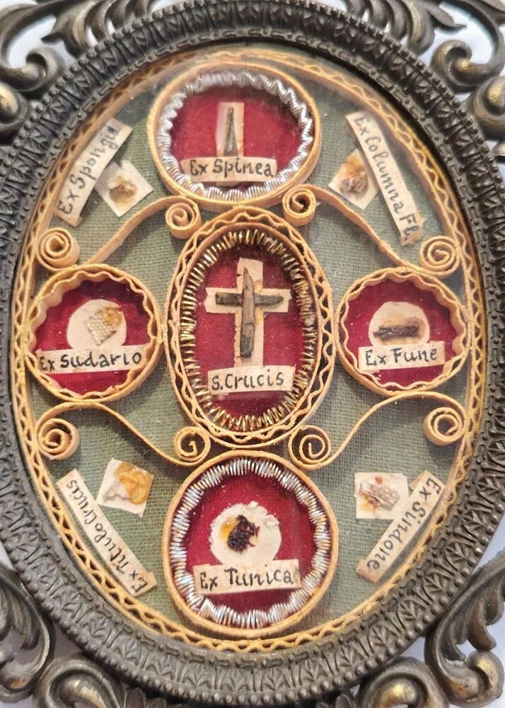 1  Large Multi Reliquary Passion Of Christ