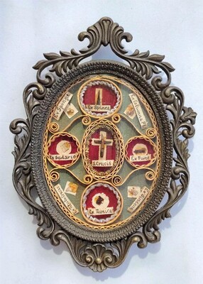 1  Large Multi Reliquary Passion Of Christ Expected !