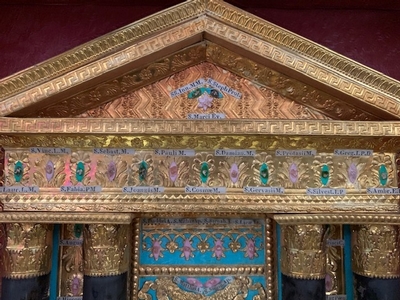 Large, Unique And Very Rare High Quality Ostensorium, Museum-Piece From Capucin-Monastery, Many Relics, Originally Sealed, With Documentation en Wood / Glass / Brass / Alle Relics and shrine are sealed with red stamps, Belgium 19th century ( anno 1845 )