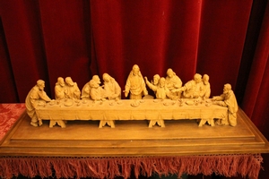 Last Supper  en hand-carved wood , Southern Germany 20th century