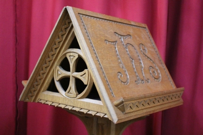 Lectern-Stand Rotating Top en Oak wood, Belgium 19th century (1920)