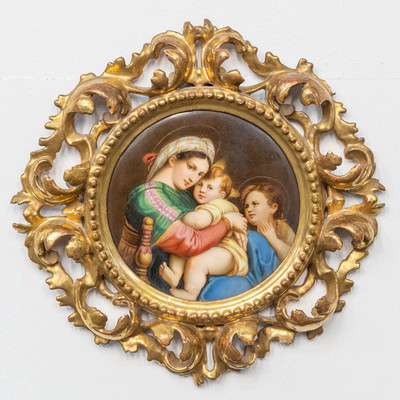 Madonna Della Seggiola After Raphael  en Wooden Frame / Porcelain, Belgium  19th century