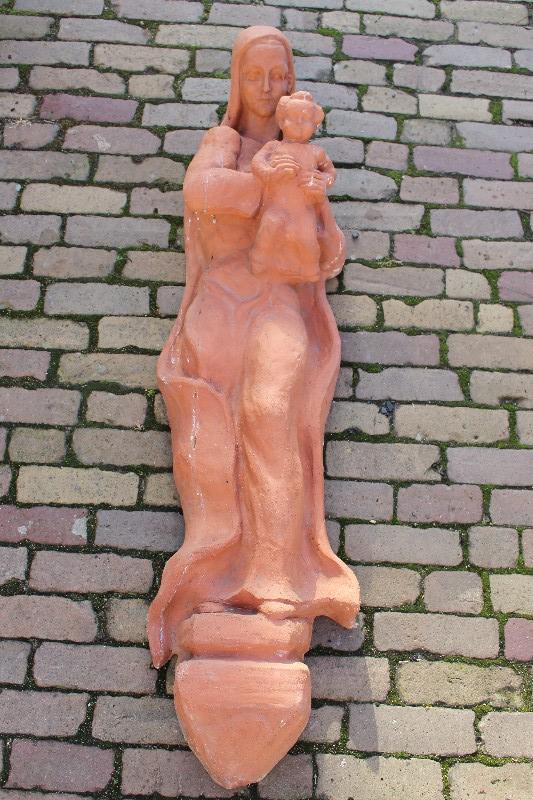 1  Madonna Signed By P. Rovers (1902 - 1995 ) Wall Statue. Weight 40 Kgs.
